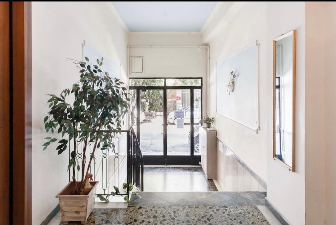 Your "Home Away From Home" - Phillopapou Hill 아테네 외부 사진
